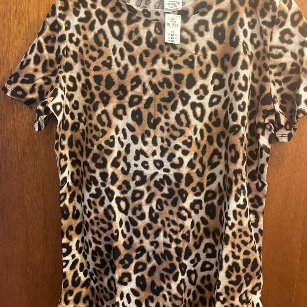 Victoria’s Secret tees new